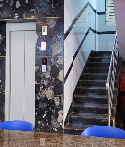 girls hostel near kristu jayanti college